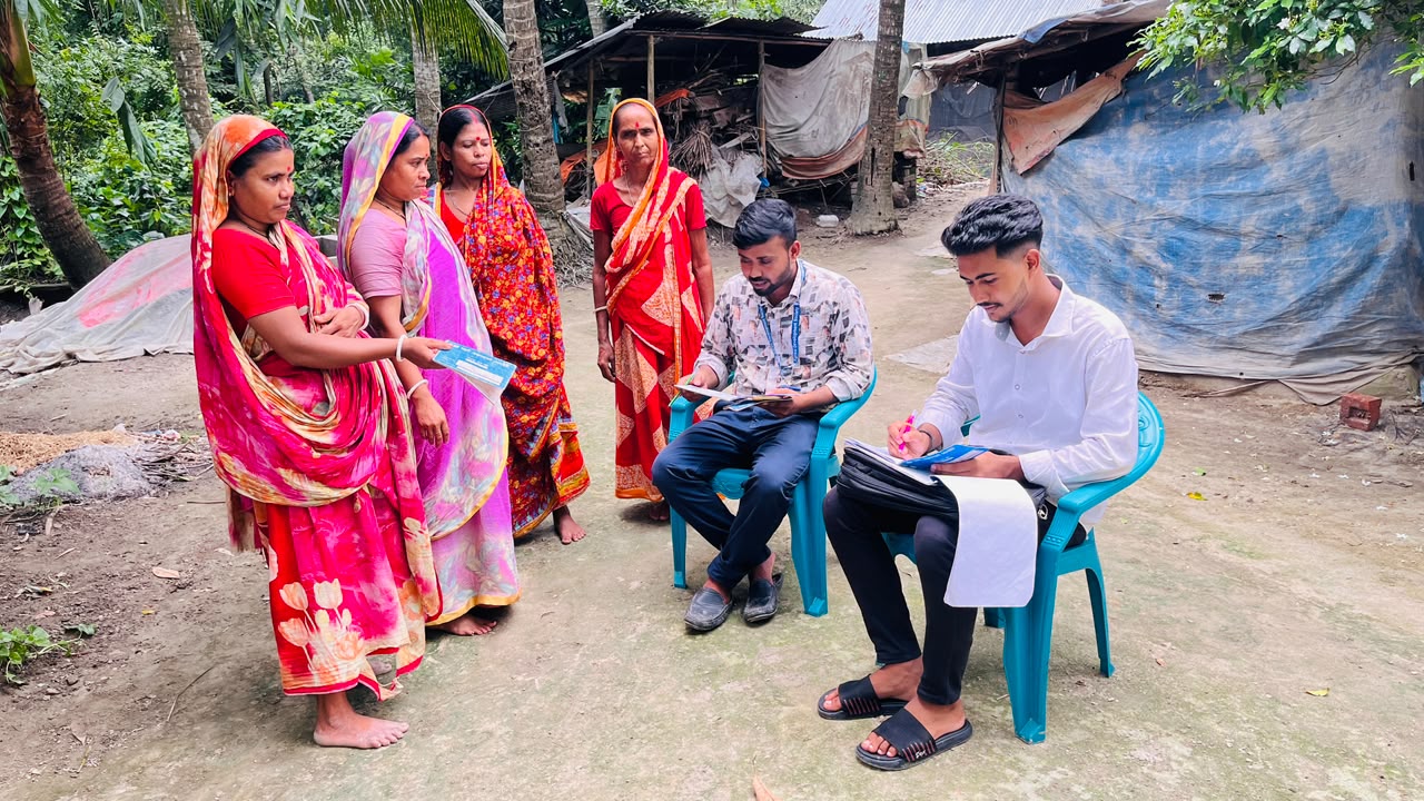 এরিয়া ম্যানেজারদারে ফিল্ড পরিদর্শন।